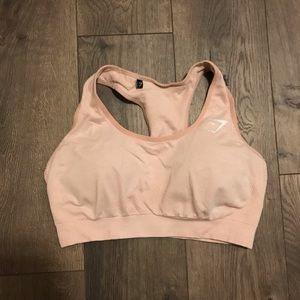 Seamless sports bra